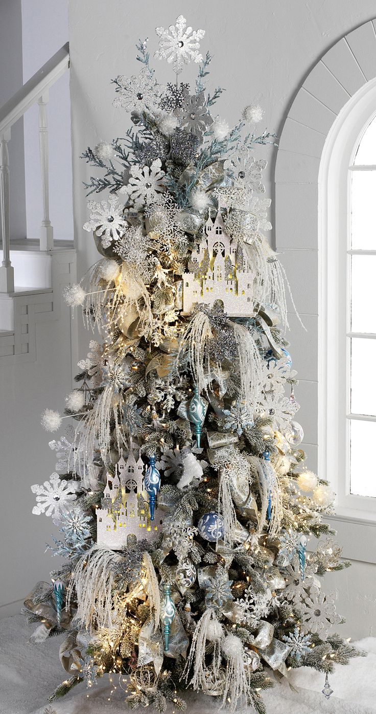 9” Frosted White Snowflake Tree Topper - Decorator's Warehouse